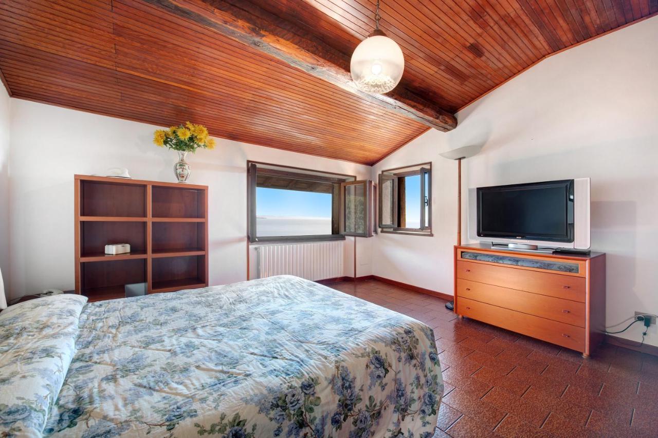 גרדונה ריביירה Lake View Apartment מראה חיצוני תמונה